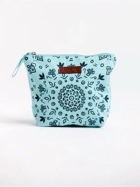 Sand cloud turquoise printed pouch